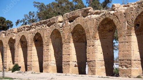 Obraz na plátně Remains of the old Roman aqueduct at Oudna, Tunisia