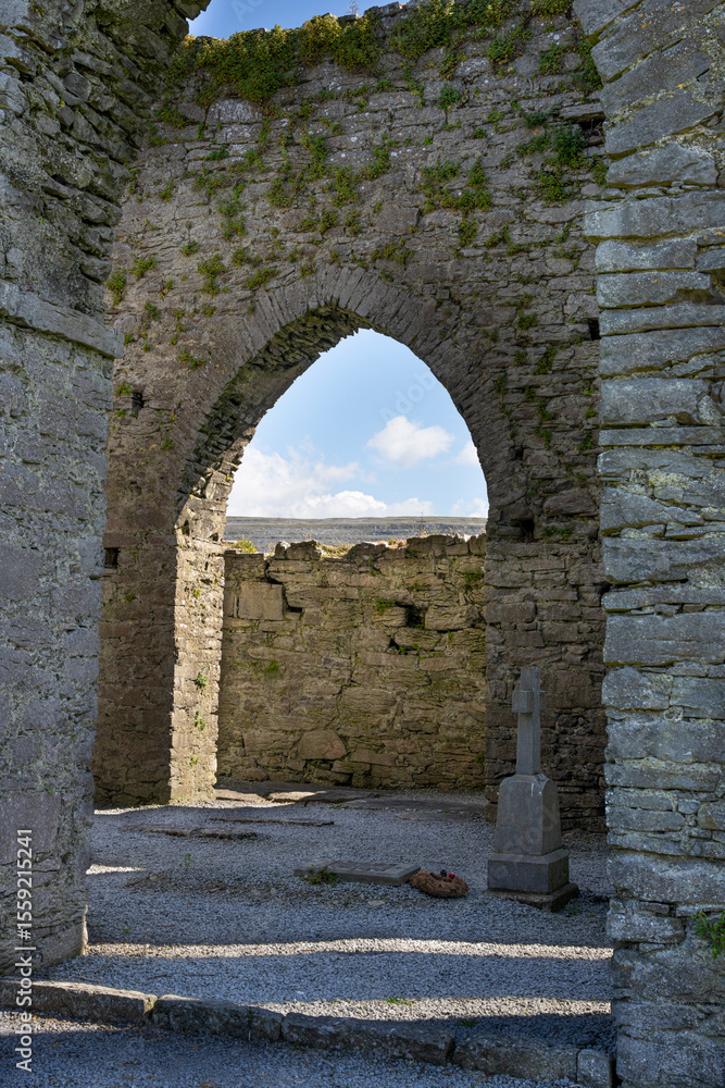 Obraz premium ruins of Corcomroe Abbey in Ireland 