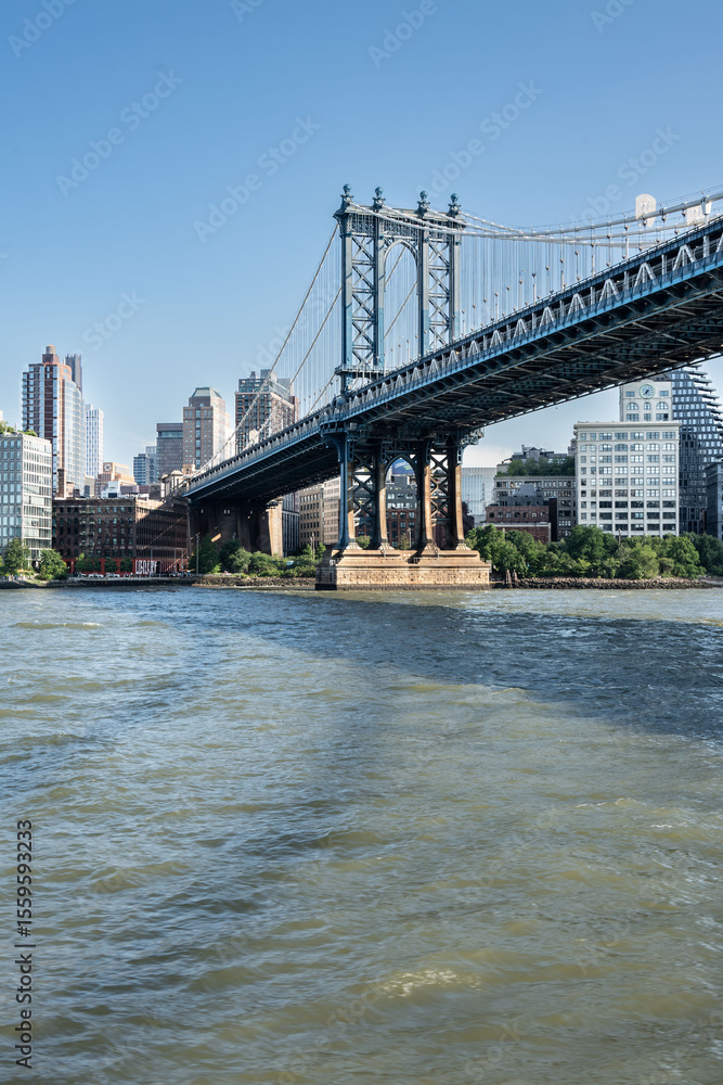 Obraz premium cenic Bridges Between Manhattan and Brooklyn at Sunrise