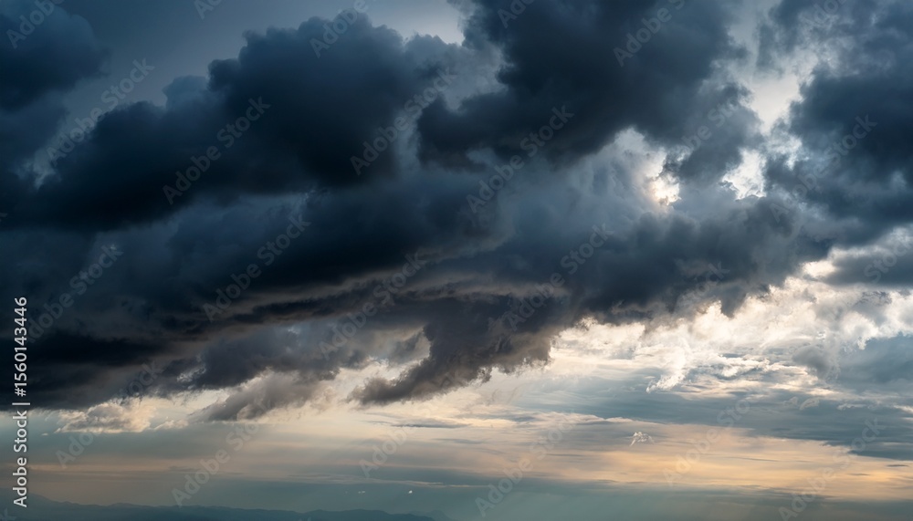 Obraz premium evening background of sky with clouds the sky is covered with rain clouds
