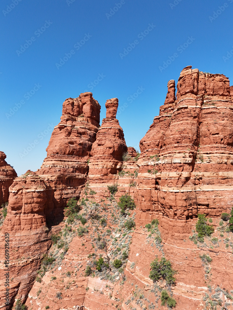 Fototapeta premium Sedona Red Rock Formations On Clear Blue Day