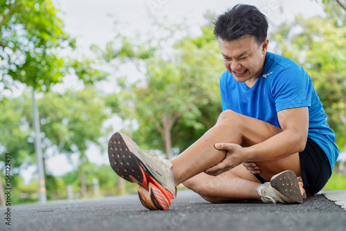 Photos Sportsman Holding Hurt Leg Outdoor Training Accident