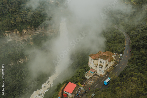 Foto Atardecer en el salto del Tequendama, ubicado en Soacha, Cundinamarca (Colombia)
