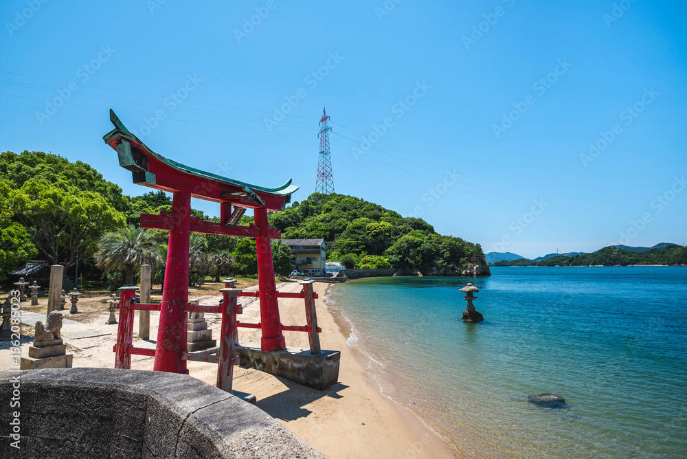 岩子島厳島神社の大鳥居 広島県尾道市 岩子島厳島神社の大鳥居 広島県尾道市