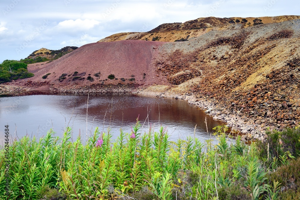 Ταπετσαρία Pary's Mountain copper mine settlement pond