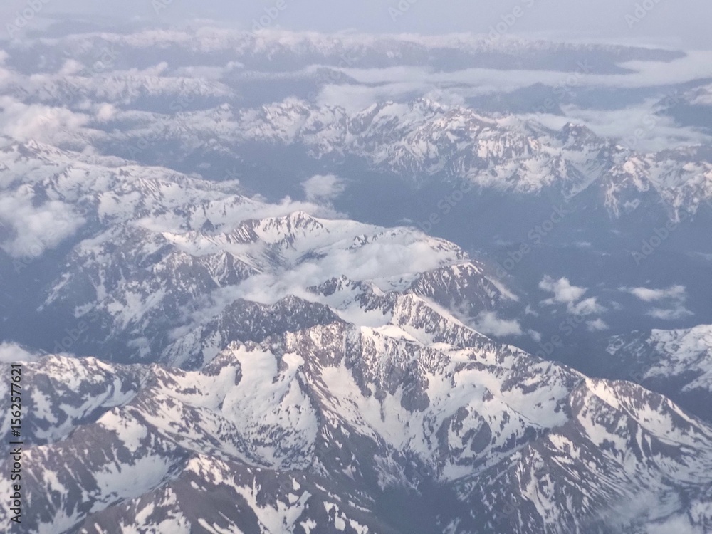 Fototapeta premium snow covered mountains