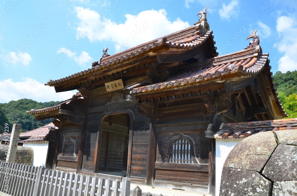 Fototapeta premium 旧閑谷学校 校門