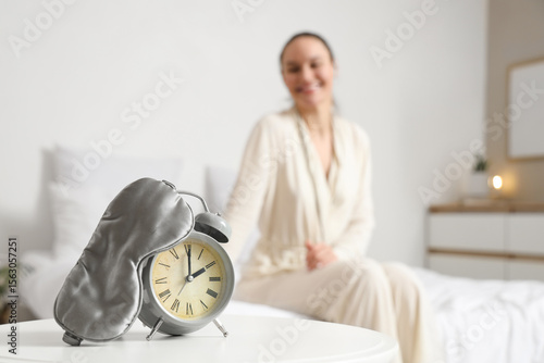 Morning of young woman in l...