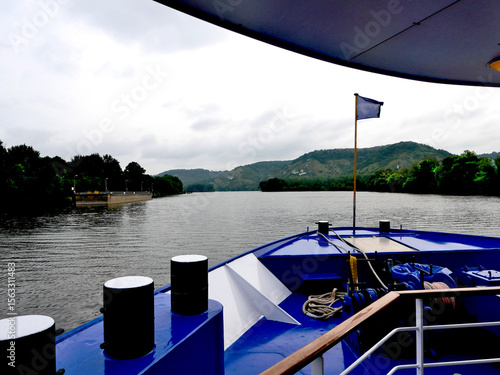 Schiff auf der Seine