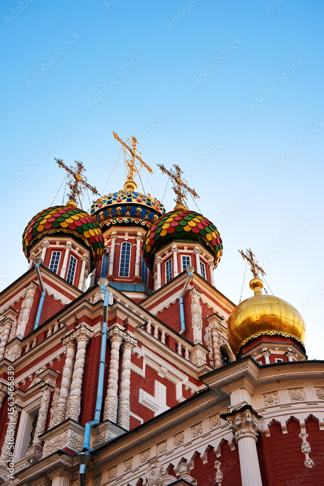 Obraz premium Colorful Domes of Stroganov Church in Nizhny Novgorod