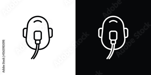 Oxygen mask icon. Simple thin line, outline vectors