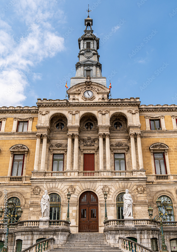 Fototapeta premium Bilbao City Hall building seen from the riverside. A historic architectural landmark reflecting the city's civic pride and cultural heritage.