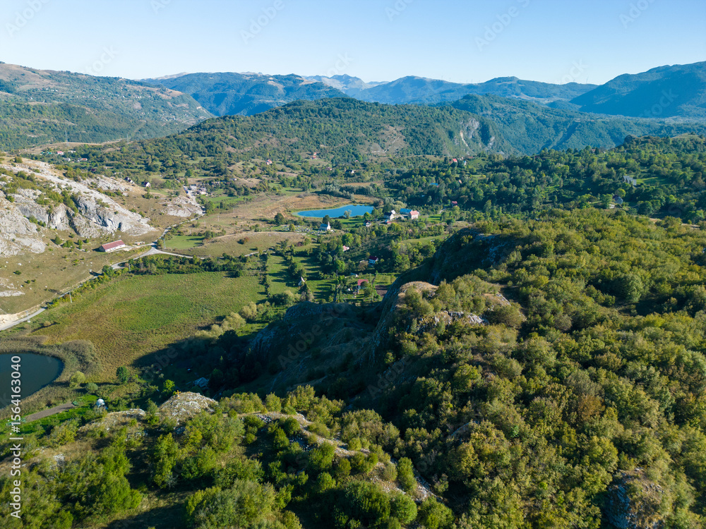 Obraz premium Lake in the mountains of Montenegro
