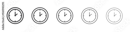 Clock icon Line graphics illustration symbol