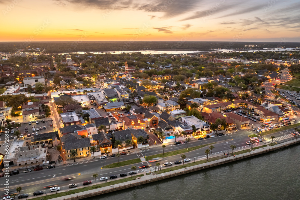 Obraz premium Aerial view of St. Augustine, historical city in Florida. Southern American architecture with narrow streets and old buildings