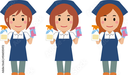 洗剤とスポンジを持つ紺色エプロンの女性清掃員