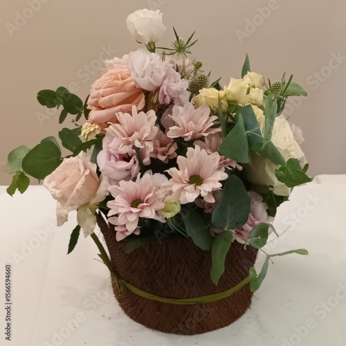 Bouquet di fiori colore pastello molto raffinato.