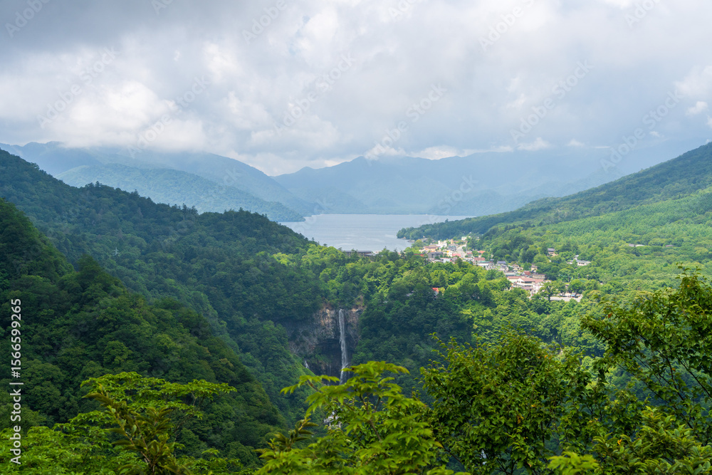 Fototapeta premium 明智平ロープウェイと中禅寺湖と華厳の滝