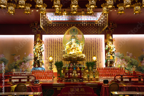 Canvas Print シンガポールのチャイナタウンにある仏教寺院　Buddha Tooth Relic Temple, Singapore