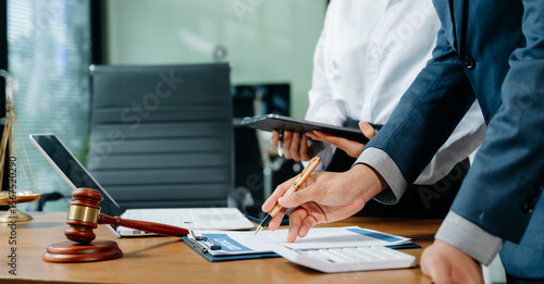 Tableau sur toile Business law concept, Lawyer business lawyers are consulting lawyers for women e