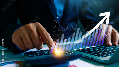 Canvastavla Finance and investment business growth arrow graph
