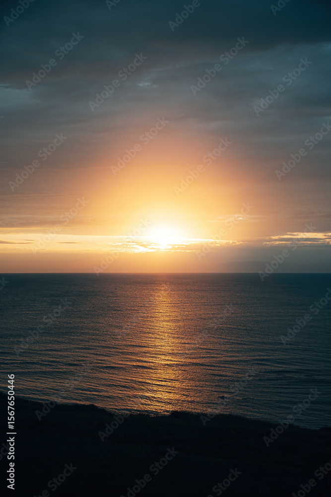 Obraz premium sunset over the sea