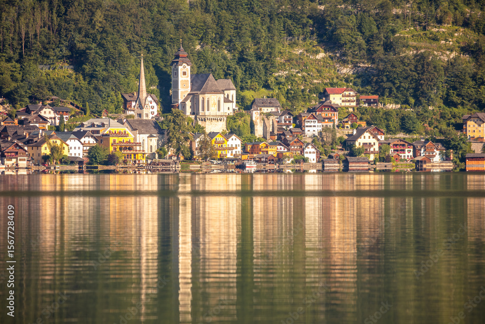 Fototapeta premium Small Austrian Town on the Lake