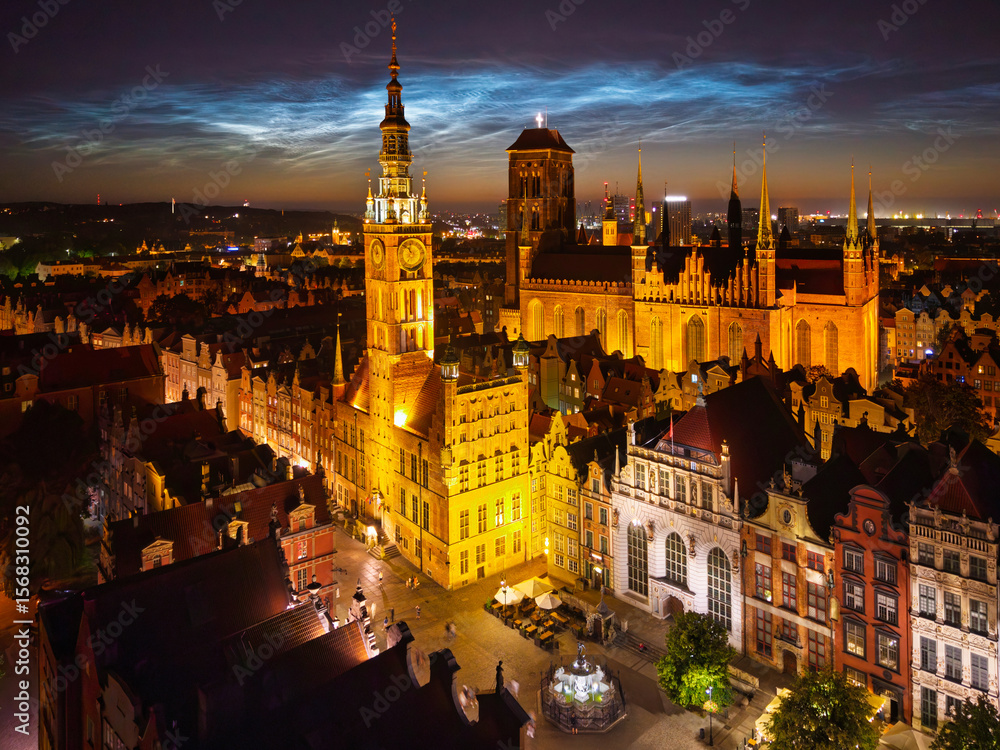 Fototapeta premium Noctilucent Clouds over the Gdansk Main Town at summer night, Poland.