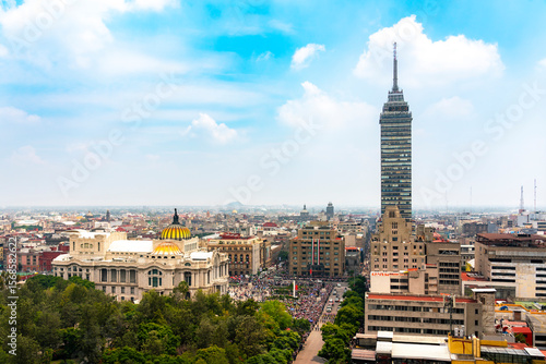 Photos Crowd gathered in Mexico City for Independence Day military parade on September