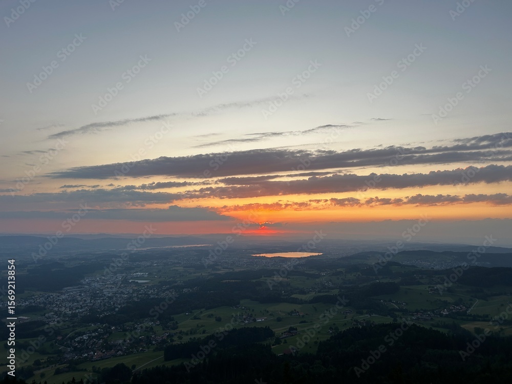 Obraz premium Amazing sunset in the Swiss mountains