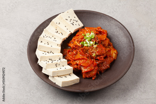 Tofu kimchi is a dish made by boiling tofu and eating it with stir-fried kimchi.