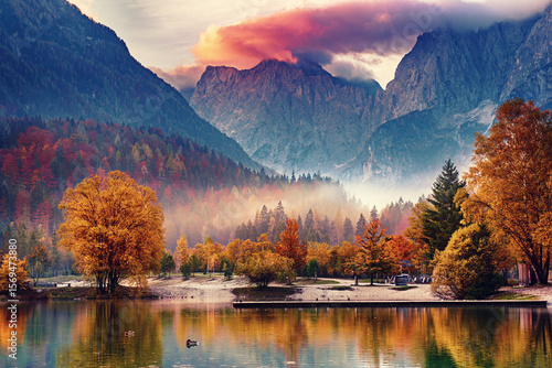 Bild auf Leinwand Jasna lake, Slovenia