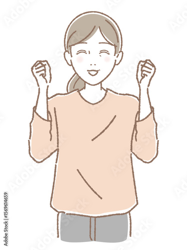 両手の拳をあげて応援する中高年女性