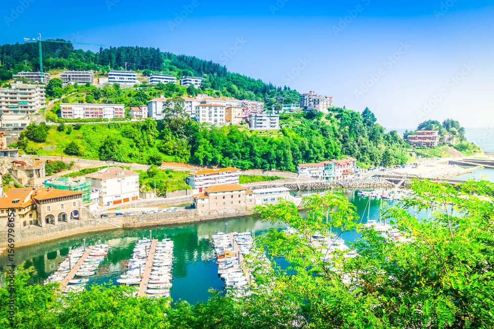 Fototapeta premium Ondarroa town and port