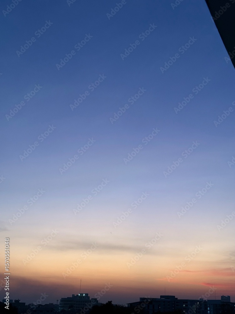 Fototapeta premium sunset over the city
