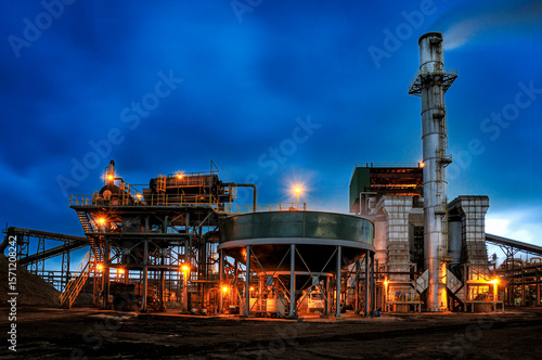 Usina de açúcar e álcool ,  