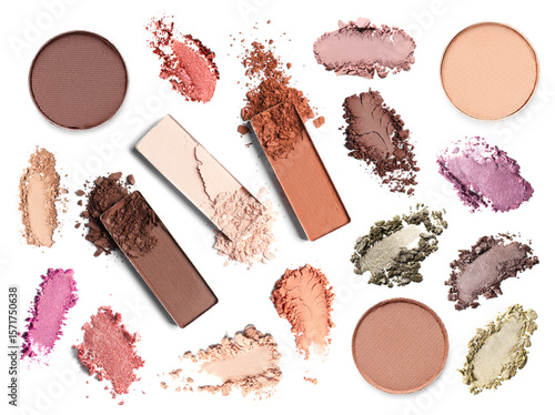 Fototapete Crushed eyeshadows and refill pans on white background, set
