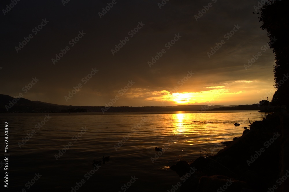 Obraz premium sunset over the sea