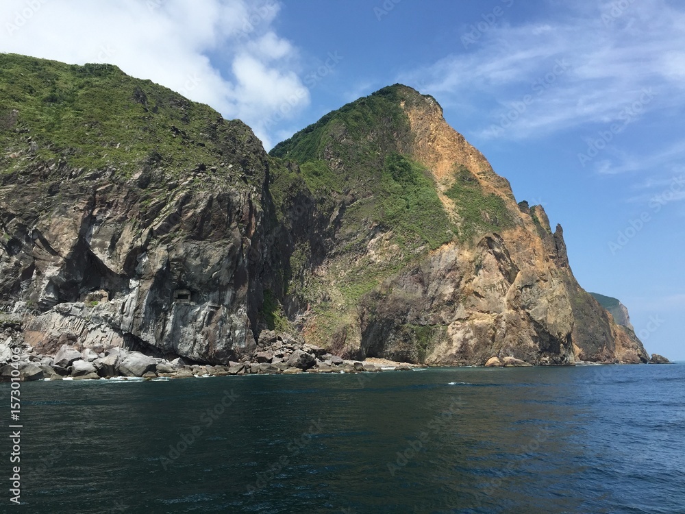 Guishan Island, located about 10 km off the coast of Yilan, is named for its turtle-like shape. It’s one of Taiwan’s few remaining active volcanoes. Taiwan is home to many stunning natural wonders. Guishan Island, located about 10 km off the coast of Yilan, is named for its turtle-like shape. It’s one of Taiwan’s few remaining active volcanoes. Taiwan is home to many stunning natural wonders.