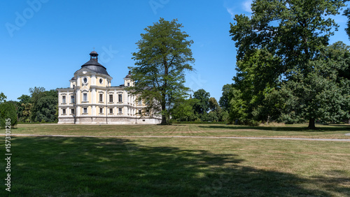 Kravare Castle – view from the park