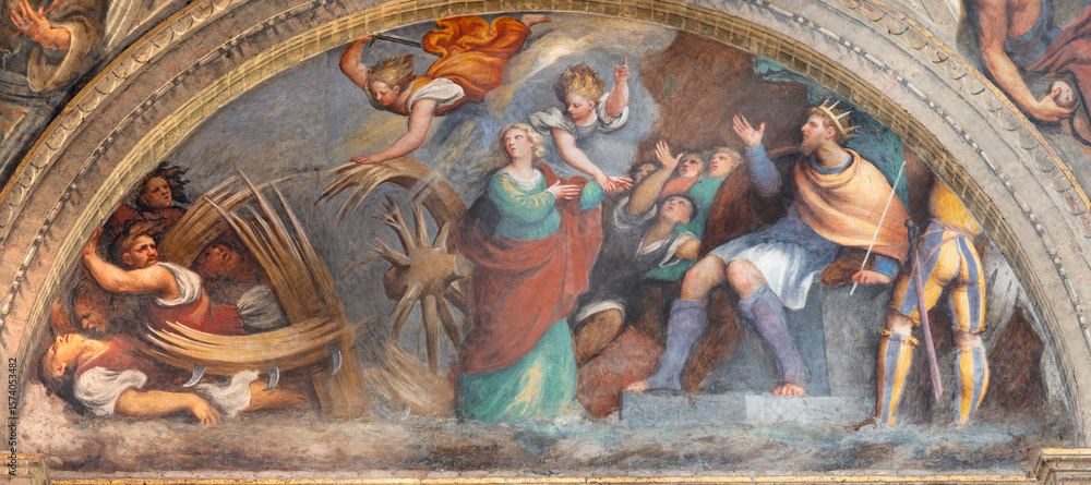 Obraz premium PIACENZA, ITALY - MAY 19, 2025: The fresco of judgment of St. Catherine of Alexandria in the church Basilica di Santa Maria di Campagna by Pordenone (1531-1532).