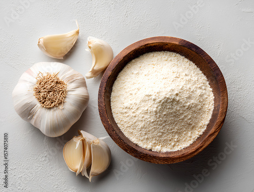 Garlic and garlic powder