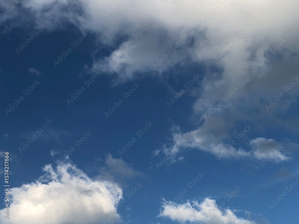 Obraz premium blue sky with clouds