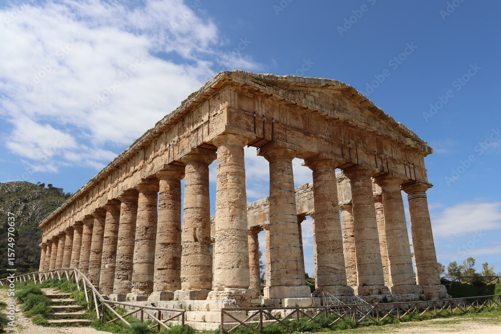 Fototapeta premium Segesta, Sicily, Italy - April 7 2025: Doric Temple of Segesta