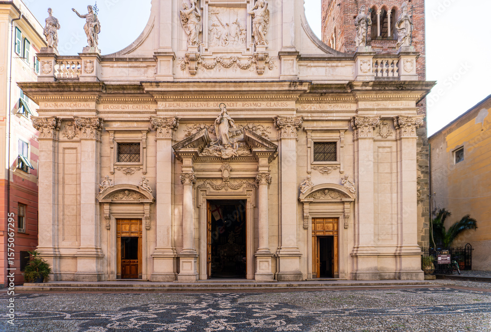 Obraz premium Details view the parish S. Ambrogiy Der Vaszez, the Liguria region, the province of Savona, Italy. A wonderful vision of the baroque architecture of the church on a charming square