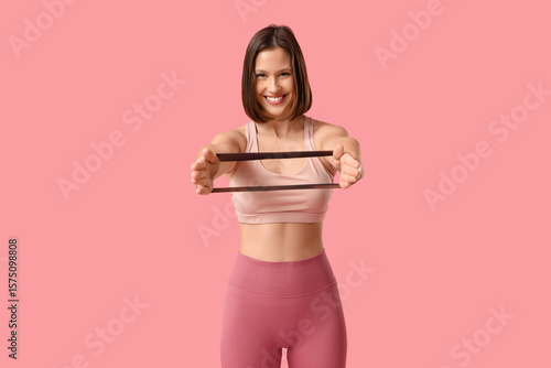 Sporty young woman with str...