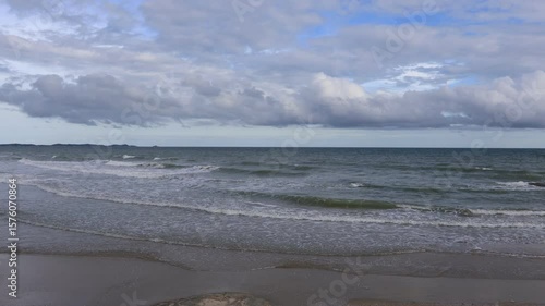 Wallpaper Mural Video background of seaside scenery, cool breeze, Thai and foreign tourists come to relax on Pattaya beach while traveling and taking a break during work. Torontodigital.ca