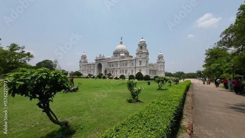 Victoria Memorial with Garden Walkway – February 2025
