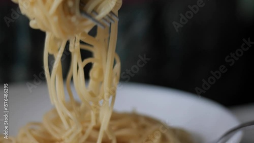 Golden Spaghetti Motion: Twirling & Lifting Fresh Pasta | Simple Italian Meal Prep