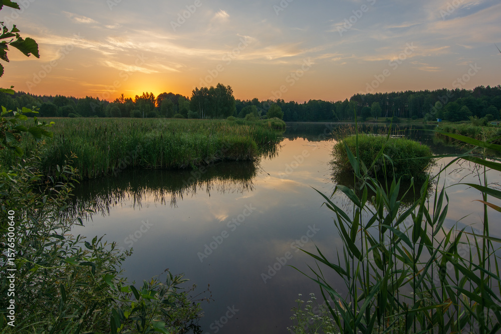 Fototapeta premium sunrise over the river
